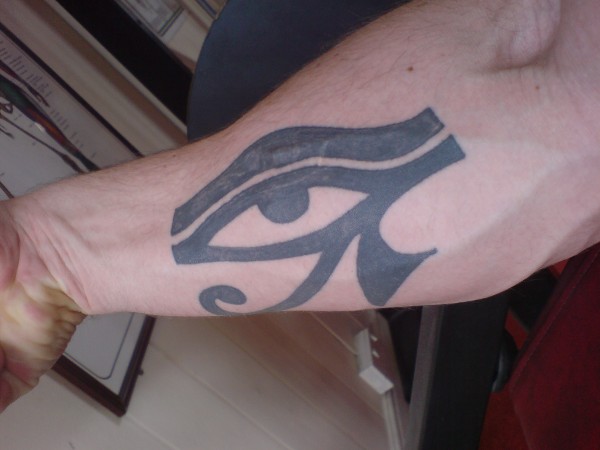 Ellis - Eye of Horus tattoo