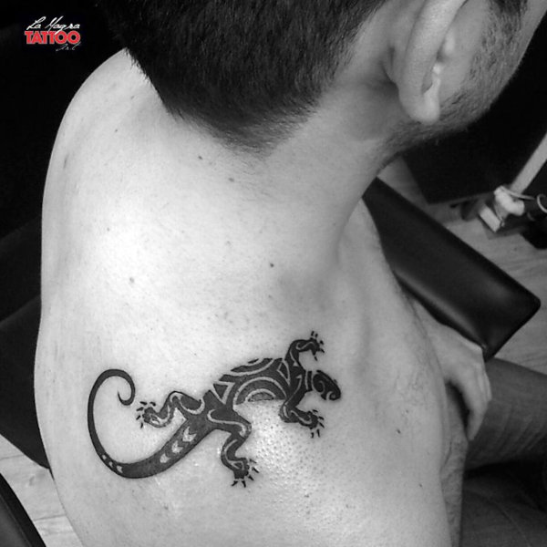 Gabor - lizard tattoo