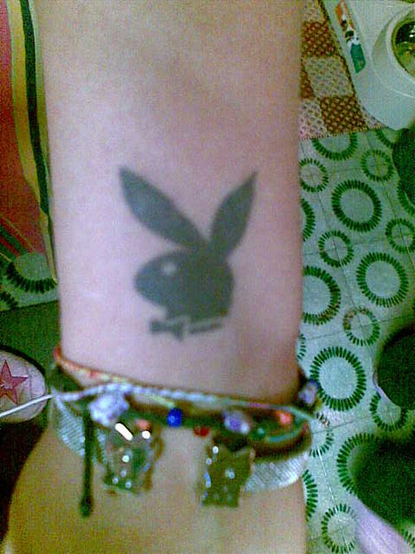 Giada - Playboy bunny tattoo