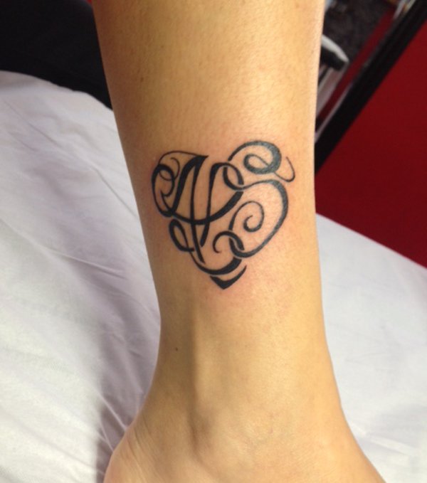 Monia A+L+S heart tattoo